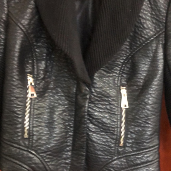 👀 Vegan Bebe crop jacket. Xs - Picture 4 of 13